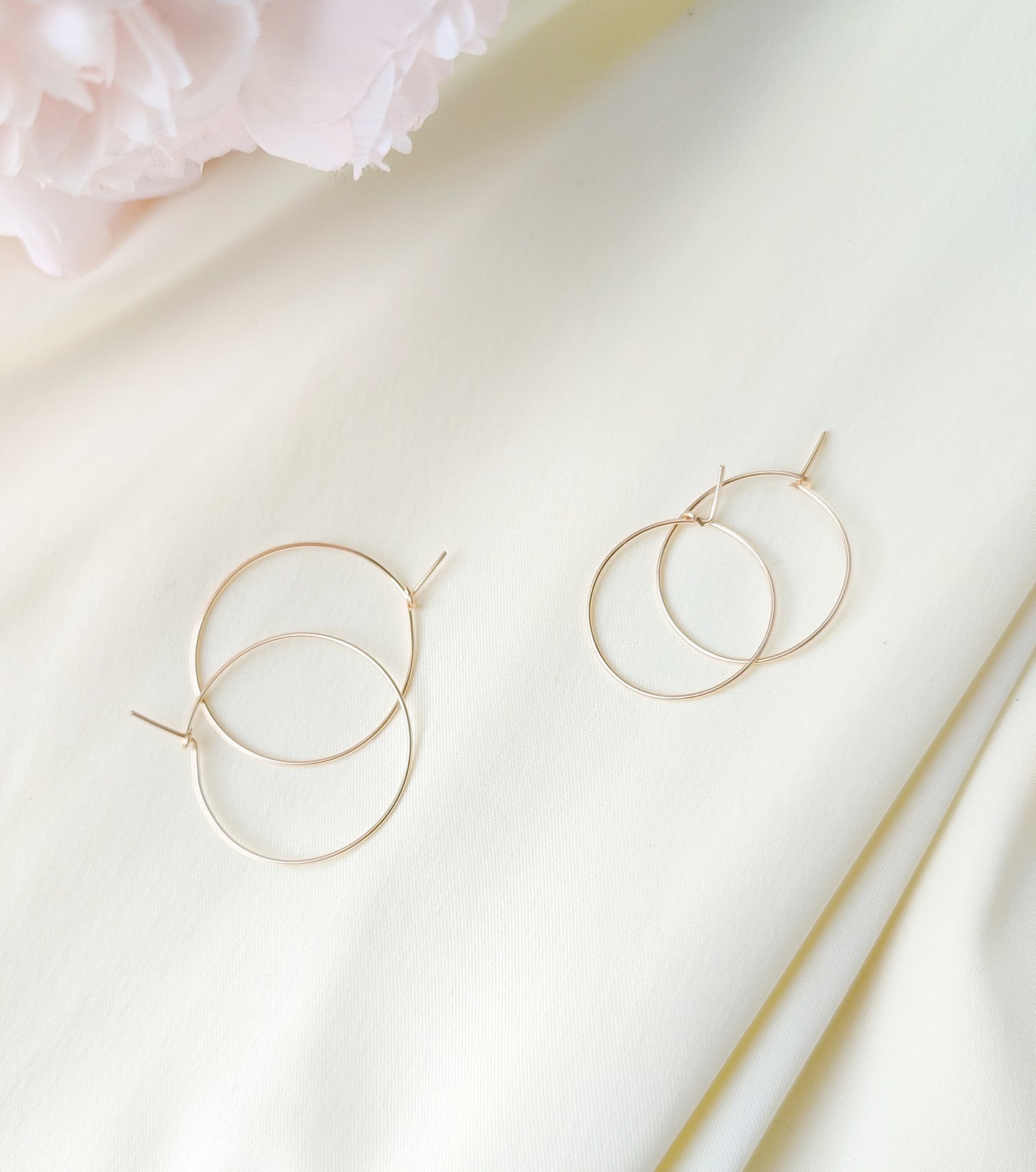 Dünne Draht-Creolen in Gold Filled, 925 Sterling Silber und Roségold Filled - Schmuck Geschenke für Frauen