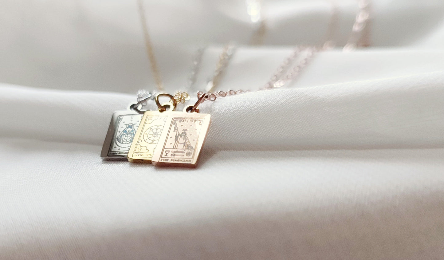 Tarotkarten Anhänger, personalisierte Tarotkarte in Gold, Roségold und Silber