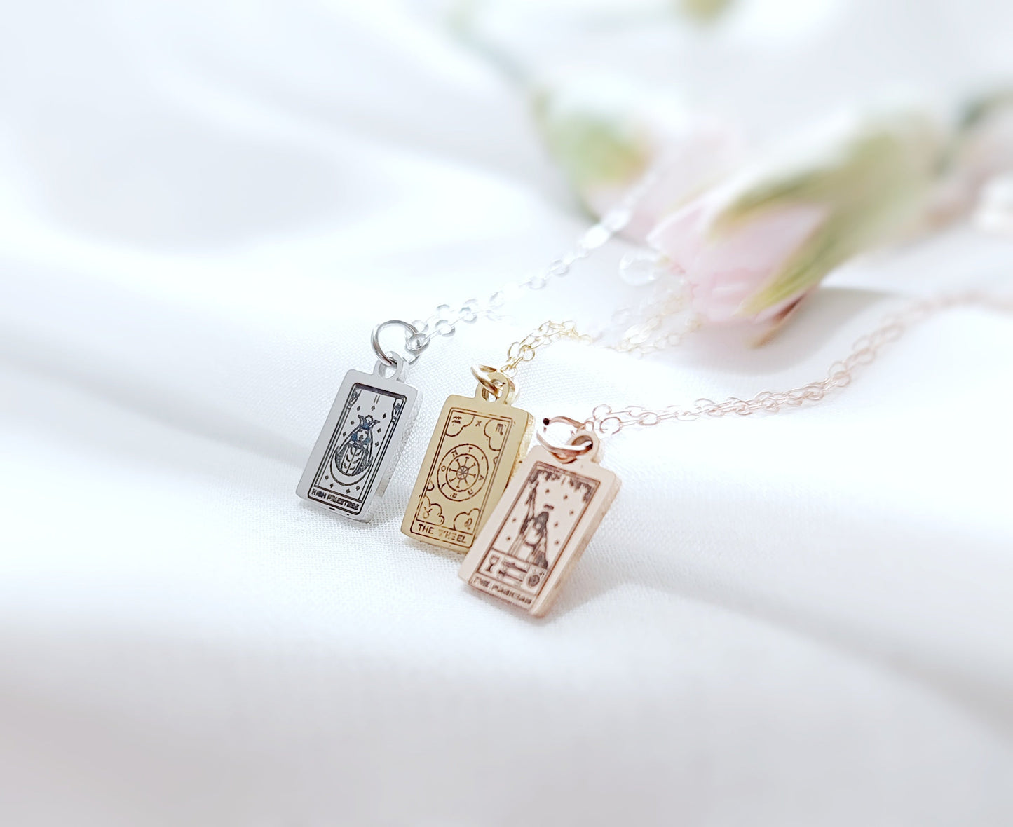 Tarotkarten Anhänger, personalisierte Tarotkarte in Gold, Roségold und Silber