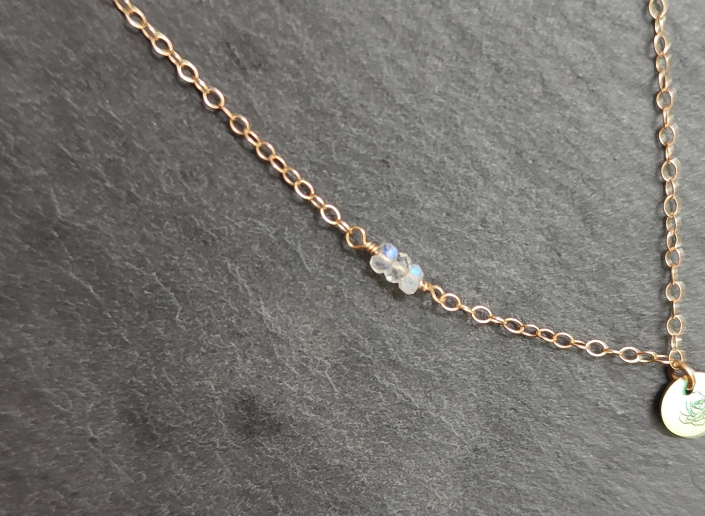 Personalisierte Halskette mit Geburtsstein und Geburtsblume, 925 Sterling Silber, Gold Filled und Roségold filled