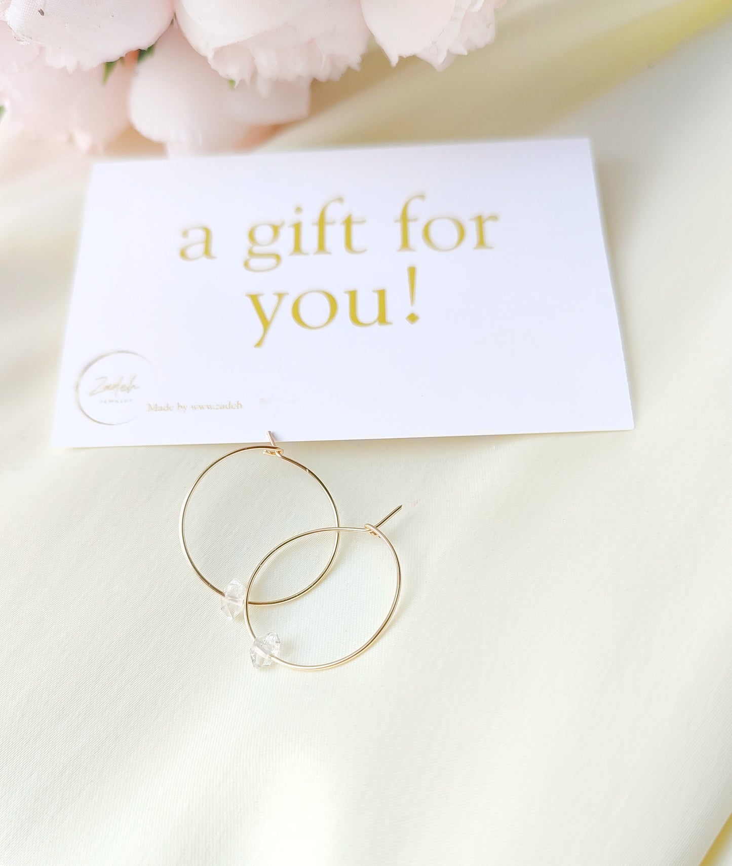 Herkimer Diamant Ohrringe, Gold Creolen mit Herkimer Stein Anhänger