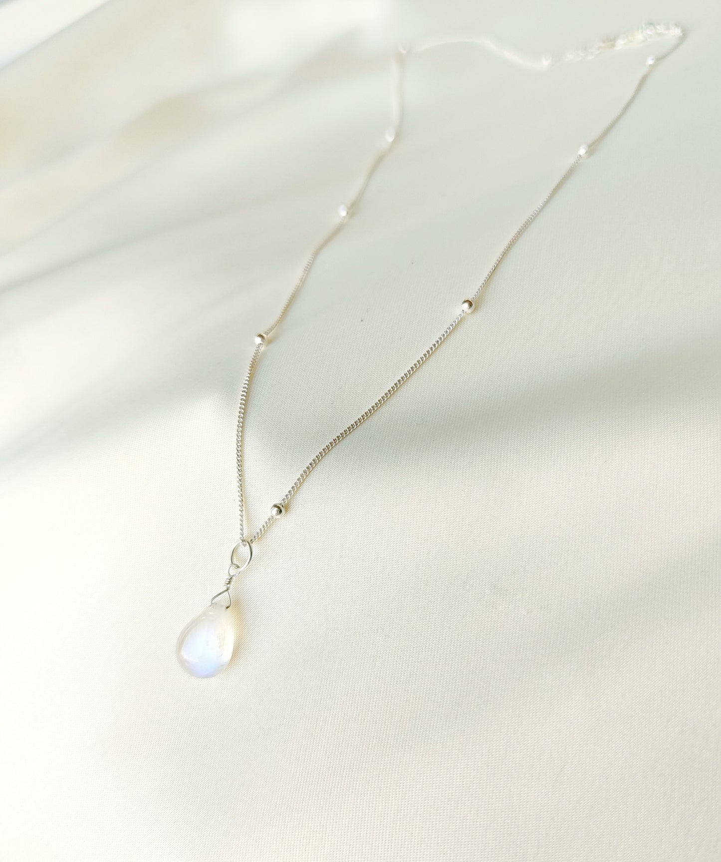 Satellite Kette mit Mondstein Tropfen, 925 Sterling Silber Boho Mondsteinkette