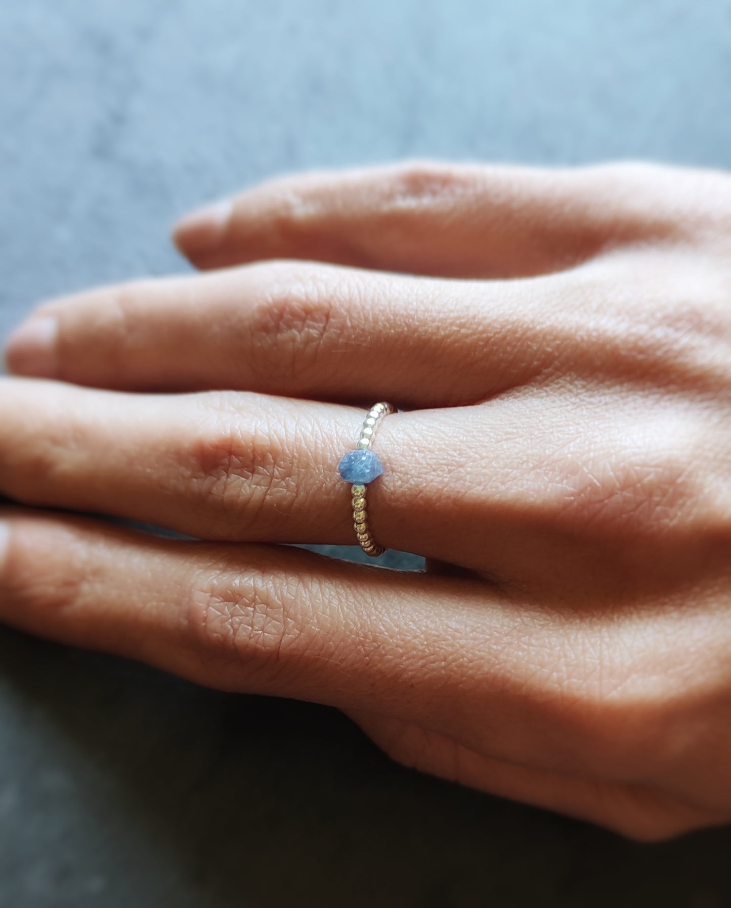 Mini Rohstein Ring, Elastischer Geburtsstein Ringe aus 925 Sterling Silber, Gold Rosegold vergoldet