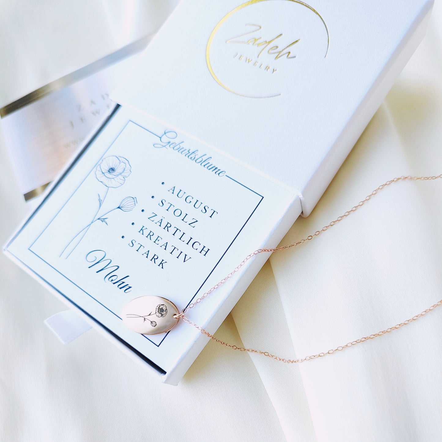 Personalisierte Geburtsblumenkette in Gold, Silber und Roségold, Halskette mit Geburtsblume