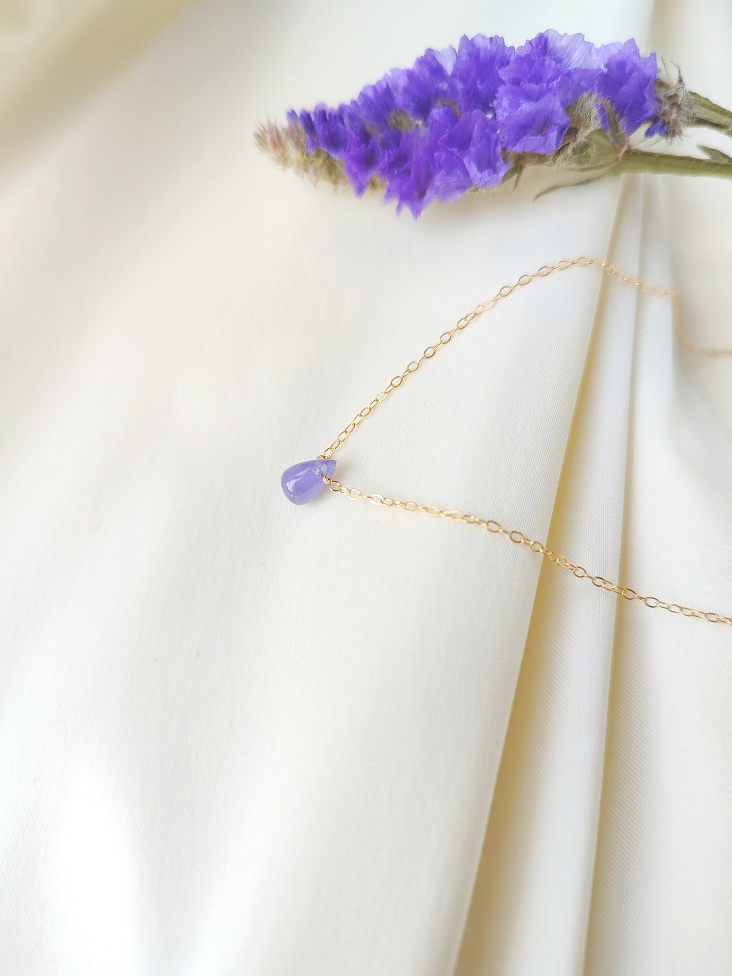 Tansanit Halskette - Dezember Geburtsstein Kette mit Tansanit Tropfen Anhänger