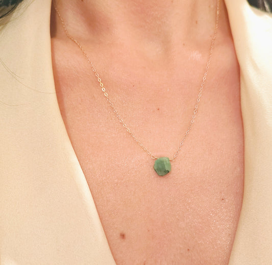 Boho Smaragd Rohstein Halskette in Sterling Silber, Gold Filled und Roségold Filled