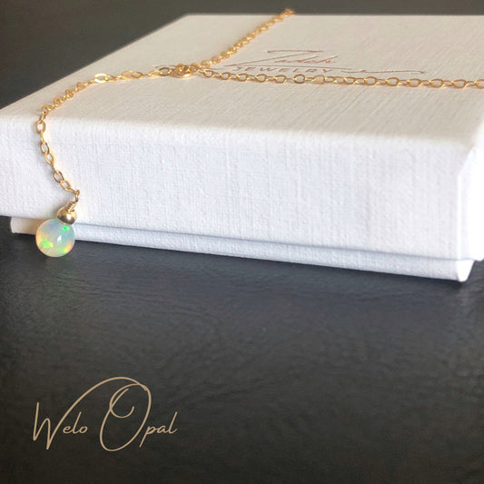 Opal Y Halskette mit Edelstein Kugel