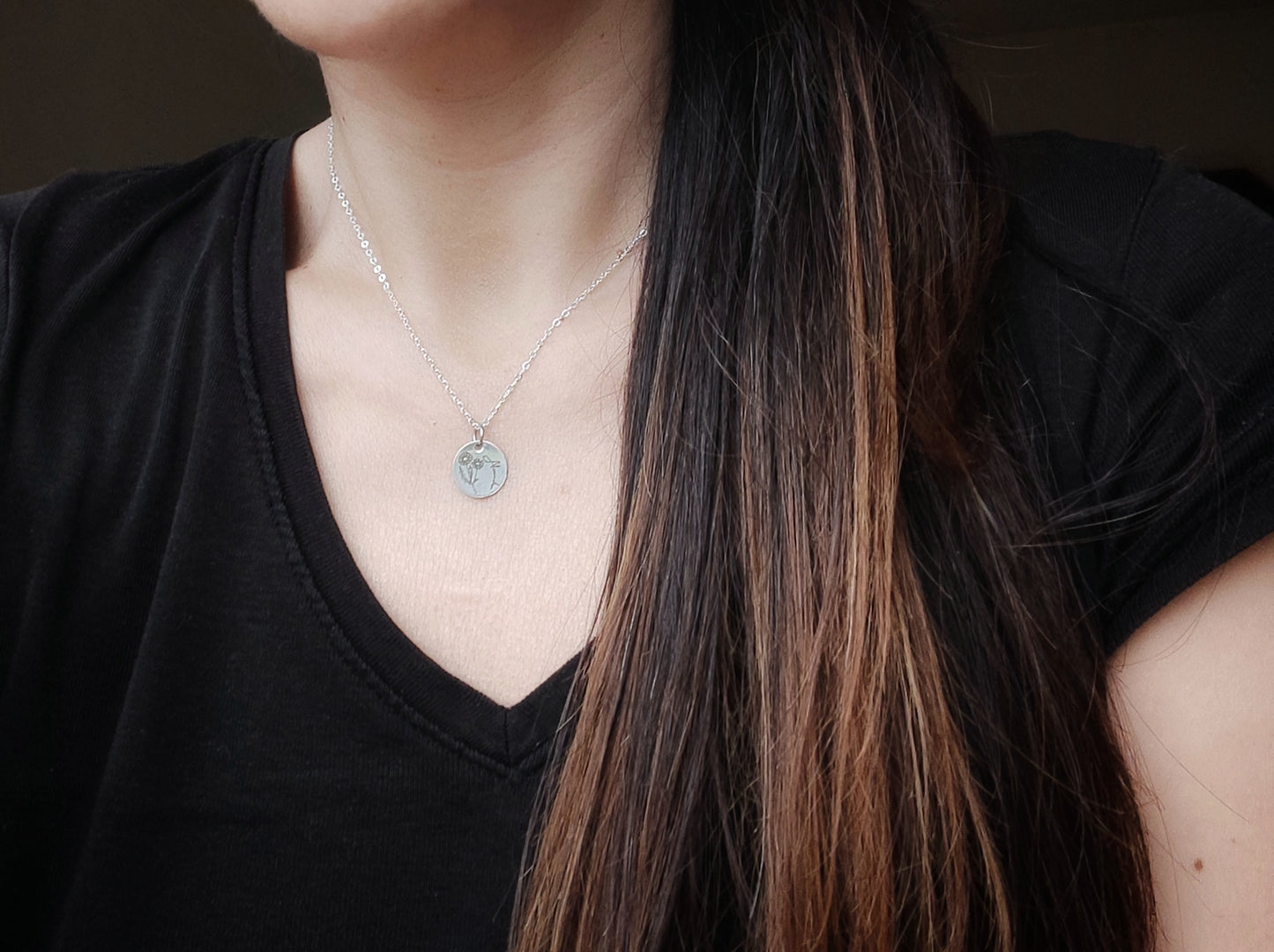 Personalisierte Geburtsblume mit Namen, Halskette mit Gravur