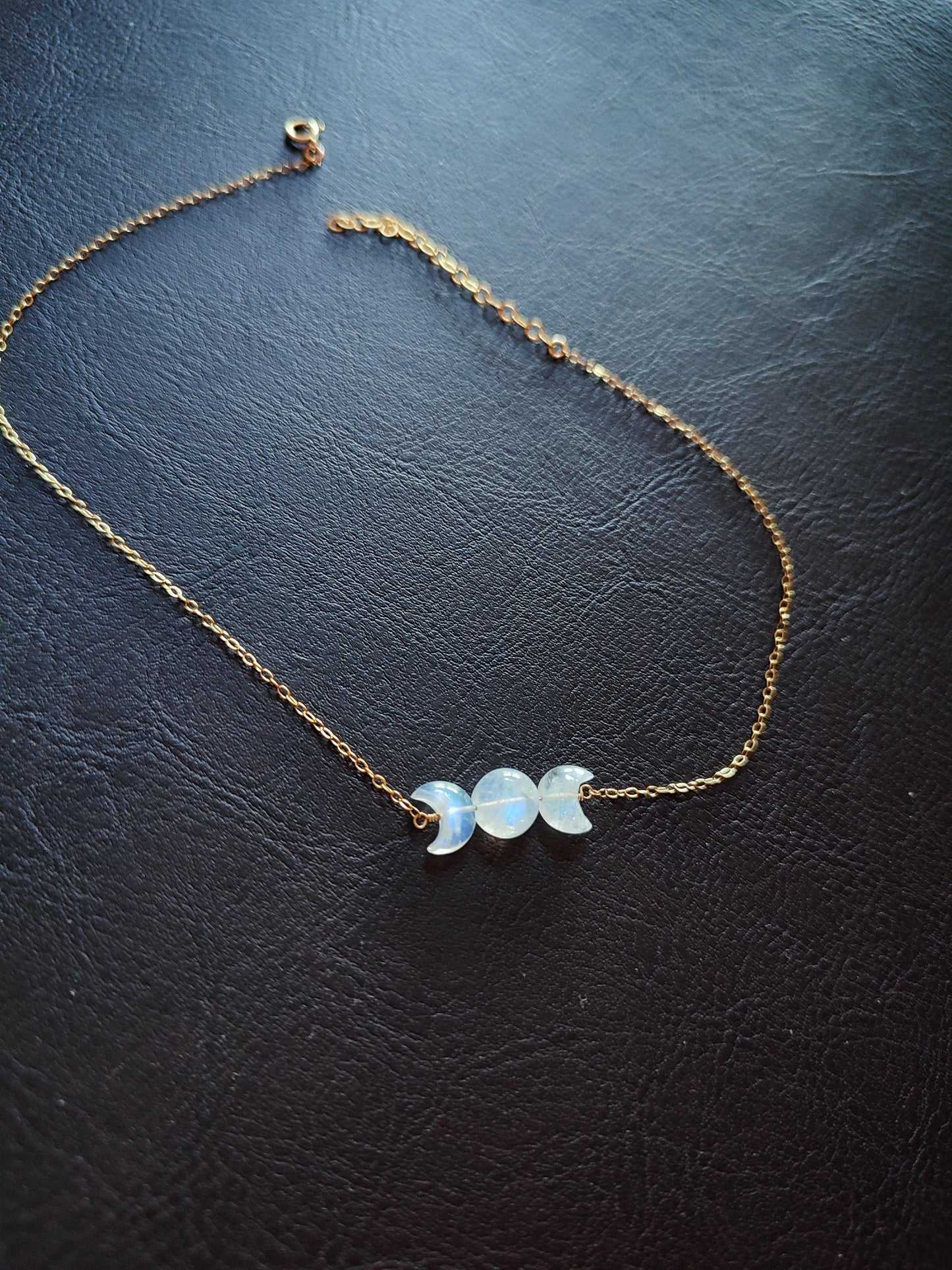 Mondstein Mondphasen Halskette mit echten Mondsteinen
