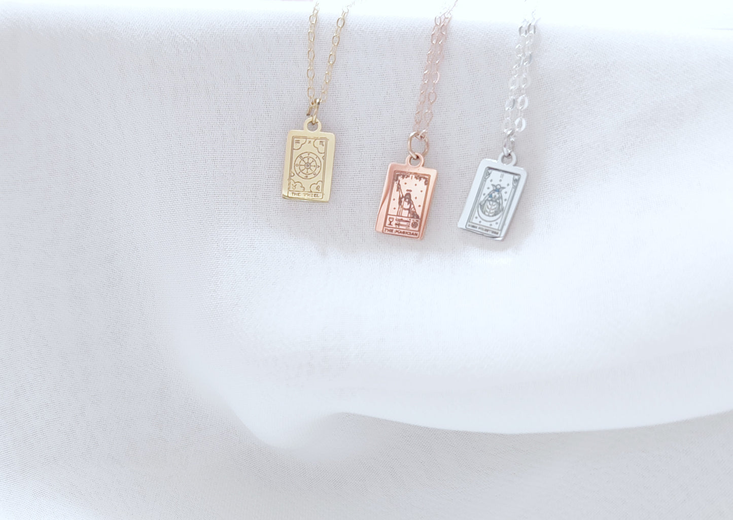 Tarot Halskette, personalisierte Kette mit Tarotkarte in Gold, Roségold und Silber, Mini Tarotkarten Anhänger