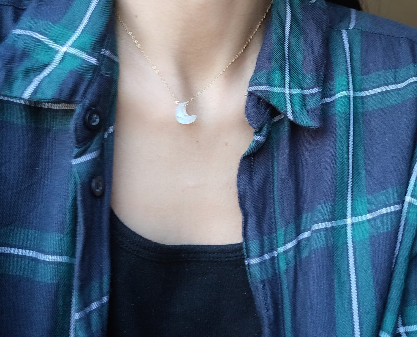 Mondstein Halskette mit Mondsichel Anhänger