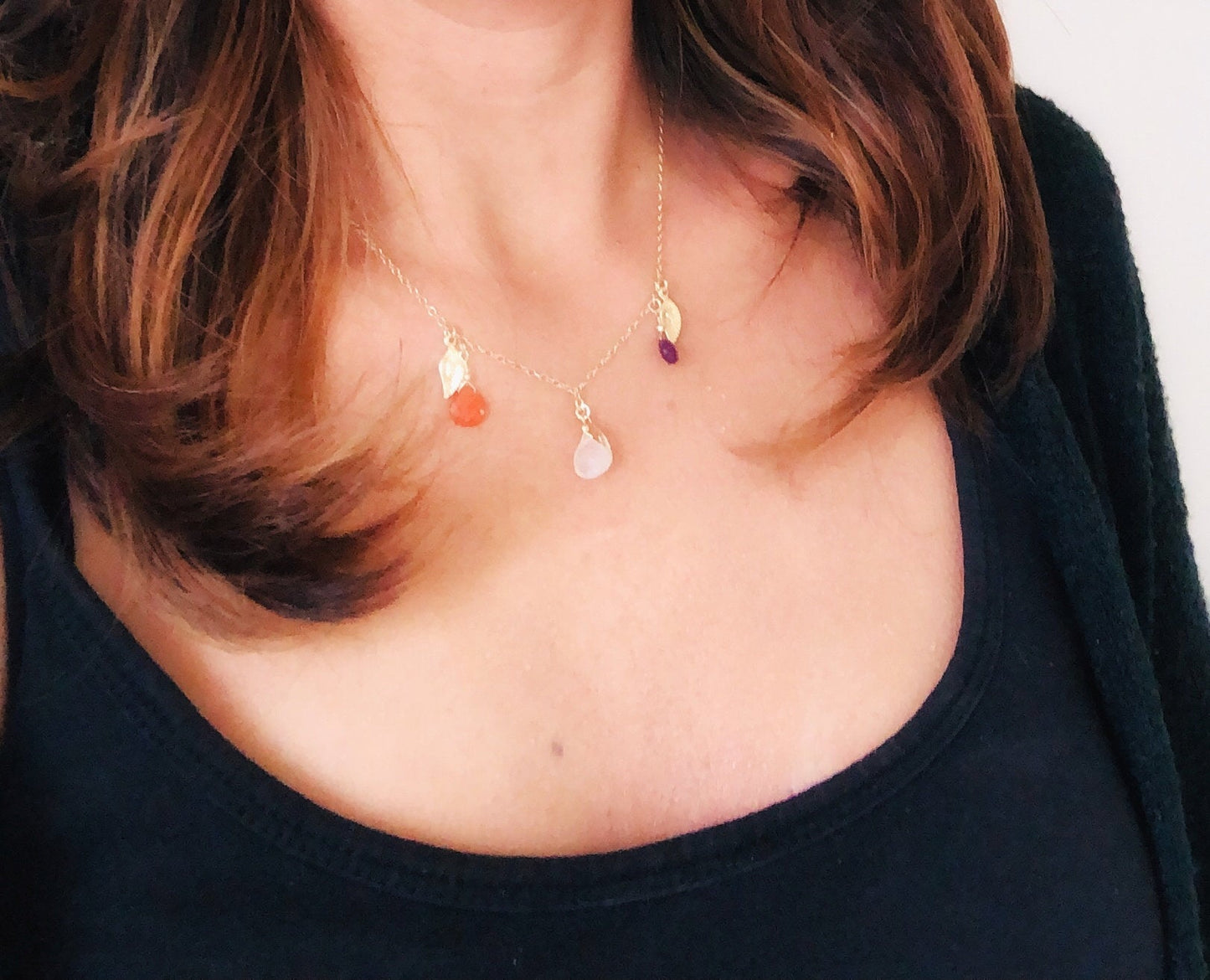 Personalisierte Familienkette mit Gravur, Initialen Halskette mit Geburtssteinen, Gold Filled Boho Halskette