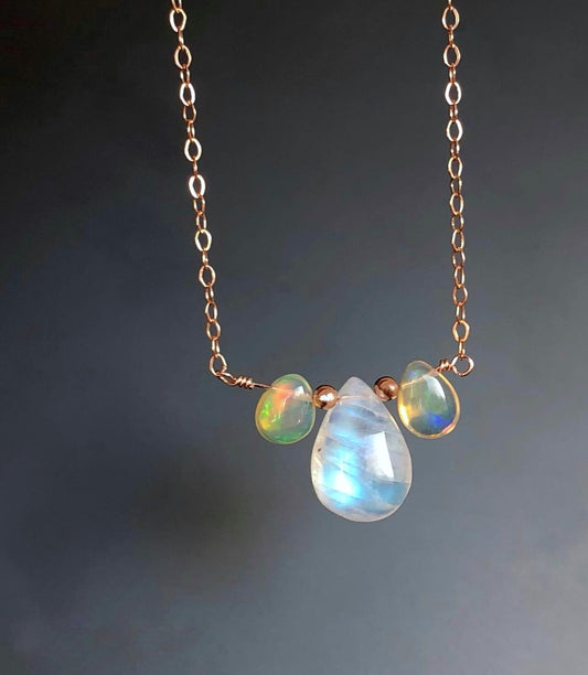 Mondstein Halskette mit Opal, Mondsteinkette mit Welo Opalen, Geschenke für Freundin