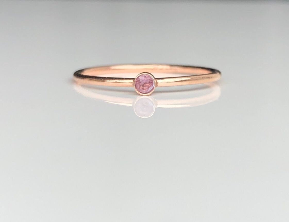 Turmalin Ring, Stapelring in Gold Filled, Sterling Silber, Roségold, Schmaler Ring mit Rosa Turmalin