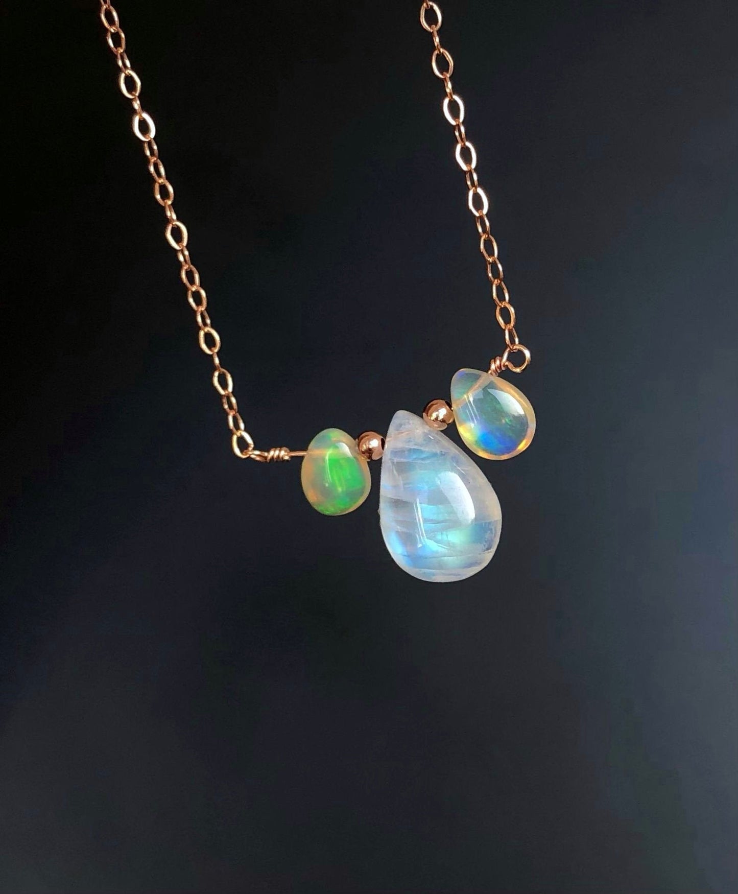 Mondstein Halskette mit Opal, Mondsteinkette mit Welo Opalen, Geschenke für Freundin