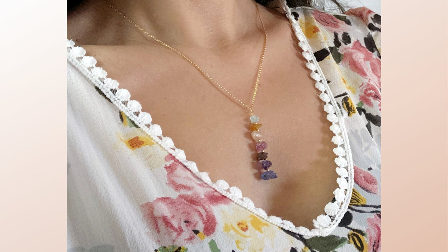 Boho 7 Chakra Halskette, Kette mit bunten Steinen, Rohstein Kette Gold oder Sterling Silber, Aquamarin, Citrin, Rosenquarz, Turmalin,Granat, Amethyst und Tansanit