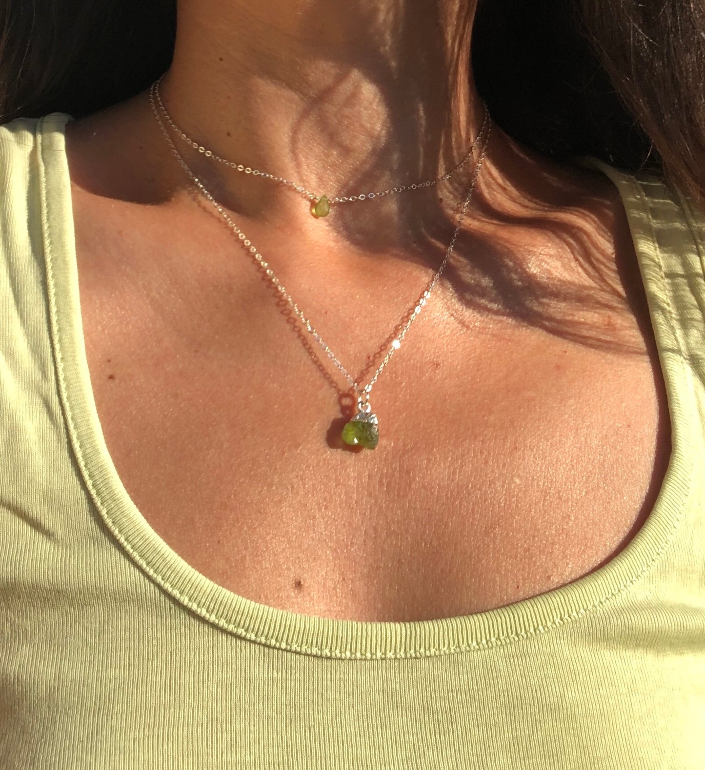 August Geburtsstein, Peridot Rohsteinkette in 925 Sterling Silber